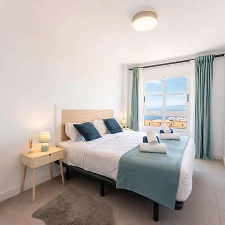 2 Bedroom Amazing Views Ocean Front Sunny Terrace With Pool In Costa Adeje By Aqua Vista Tenerife Apartamento *