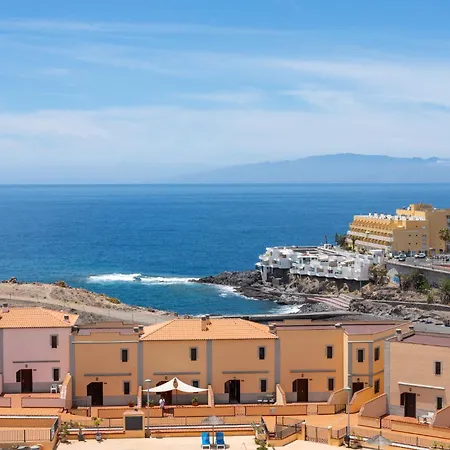 2 Bedroom Amazing Views Ocean Front Sunny Terrace With Pool In Costa Adeje By Aqua Vista Tenerife Apartamento